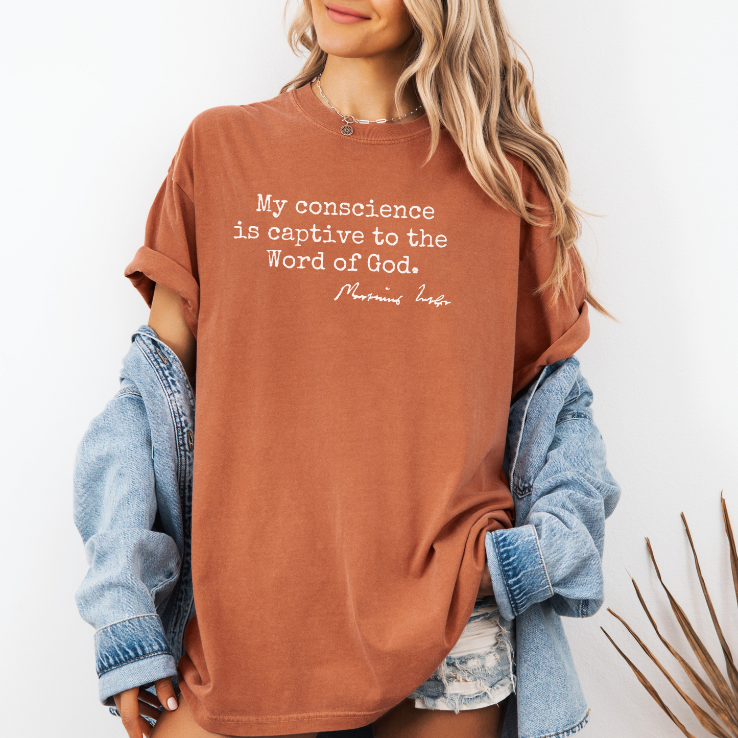 My conscience is captive to the Word of God Martin Luther T-shirt - Protestant Tee - Reformed Theology shirt - Lutheran History Teacher Gift